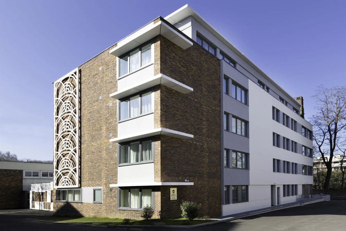 Image of Best Western Hôtel Journel Paris Sud