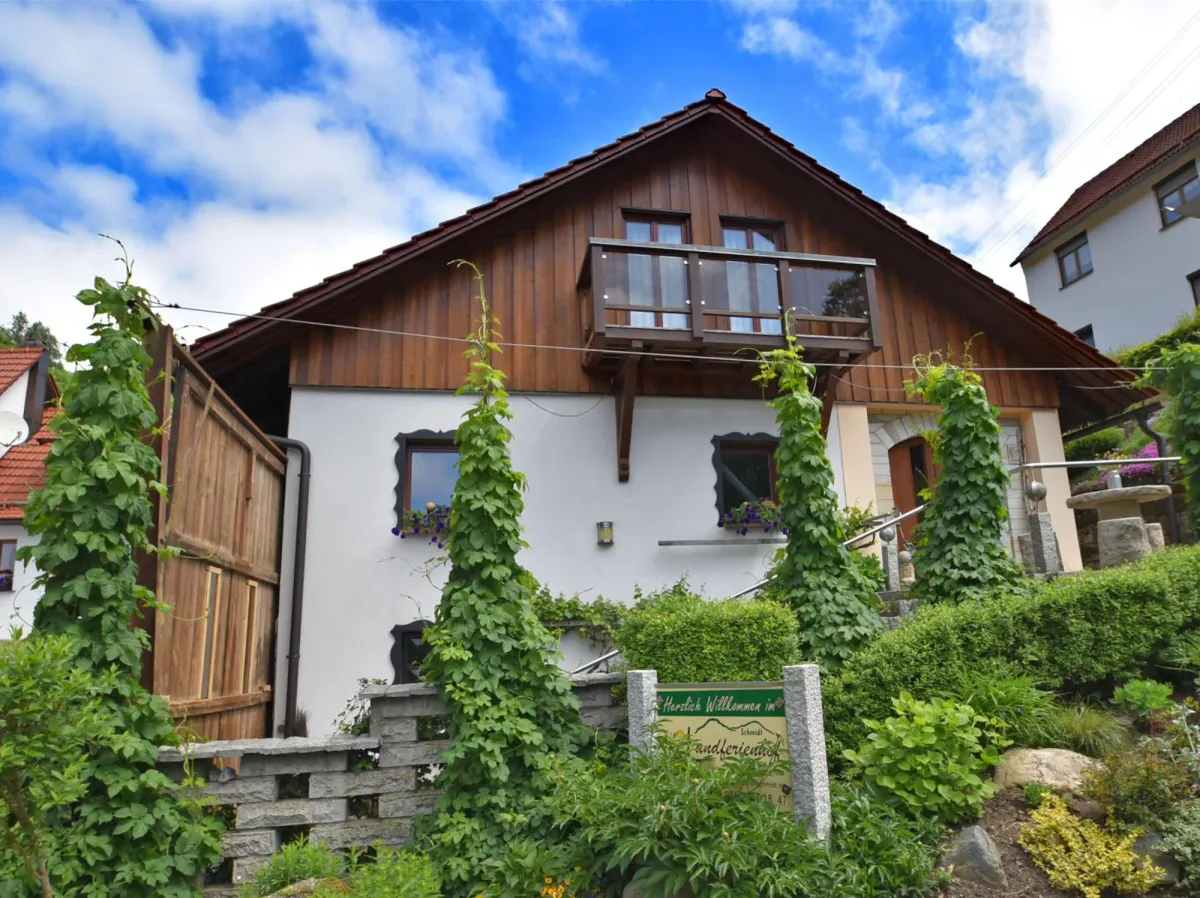 Image of Farmhouse in Langenbach near the Lake