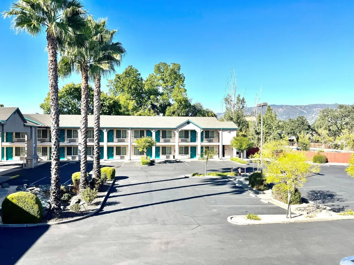 Image of Cloverdale Wine Country Inn & Suites