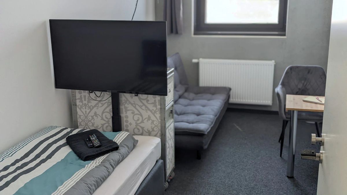 Image of Boardingrooms Direct A8, Close to Stuttgart, 25min