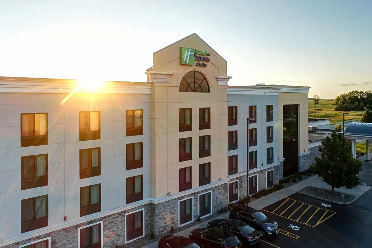 Image of Holiday Inn Express and Suites Batavia by IHG