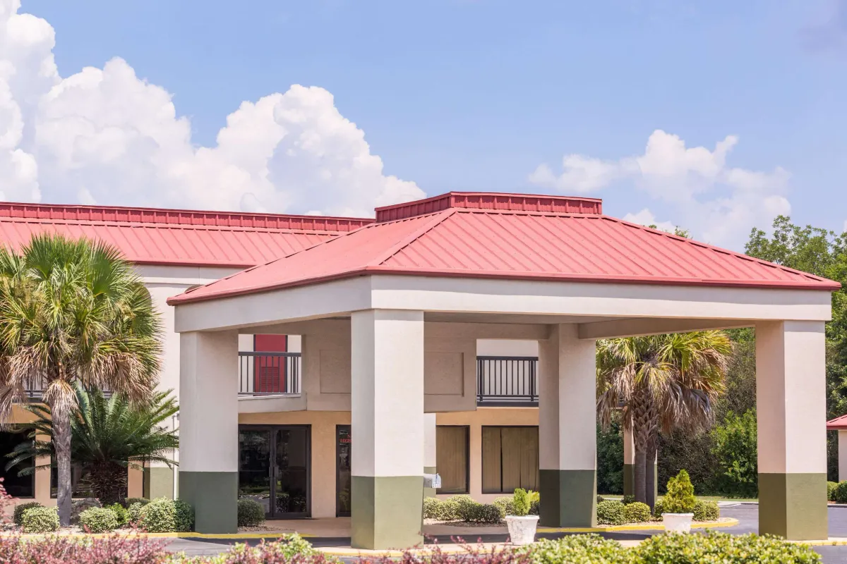 Image of Days Inn by Wyndham Dublin GA