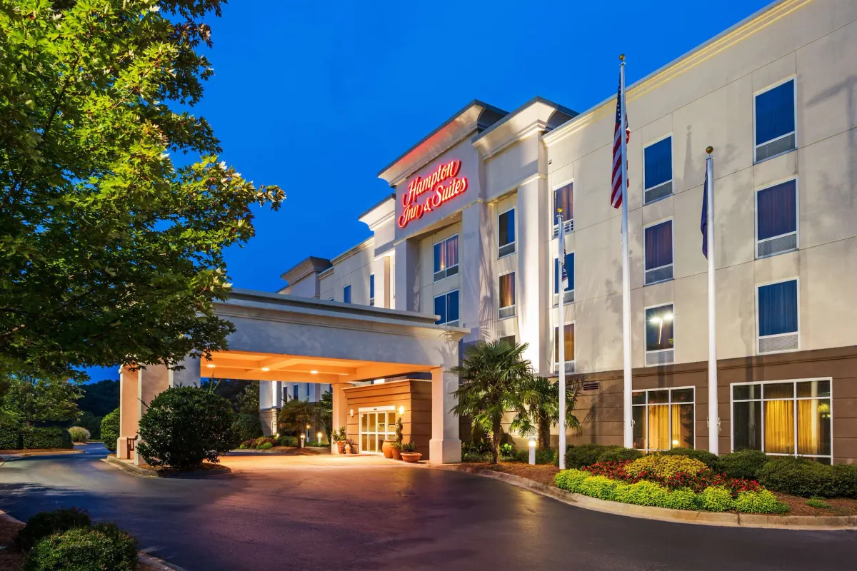 Image of Hampton Inn & Suites Clinton - I-26
