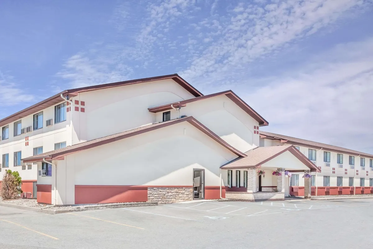 Image of Super 8 by Wyndham Montgomery Maybrook