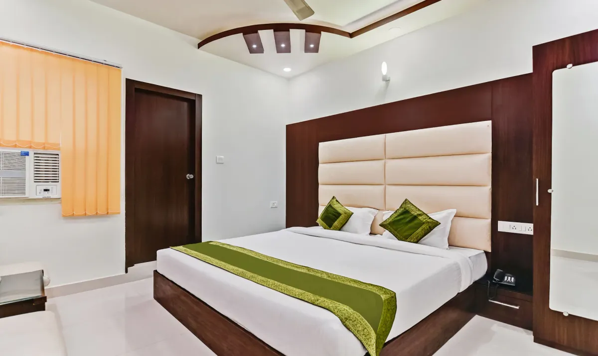 Image of Treebo Resto- Near Lucknow Railway Station