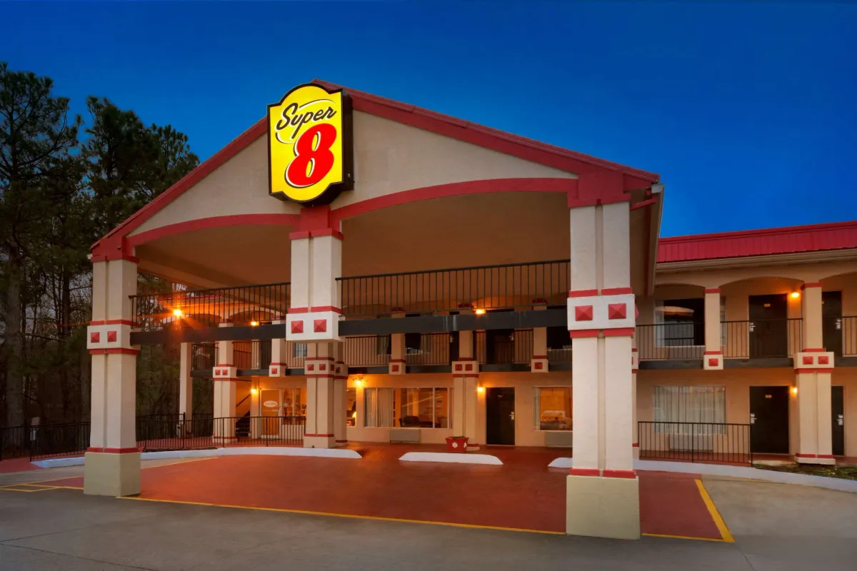 Image of Super 8 by Wyndham College Park/Atlanta Airport West