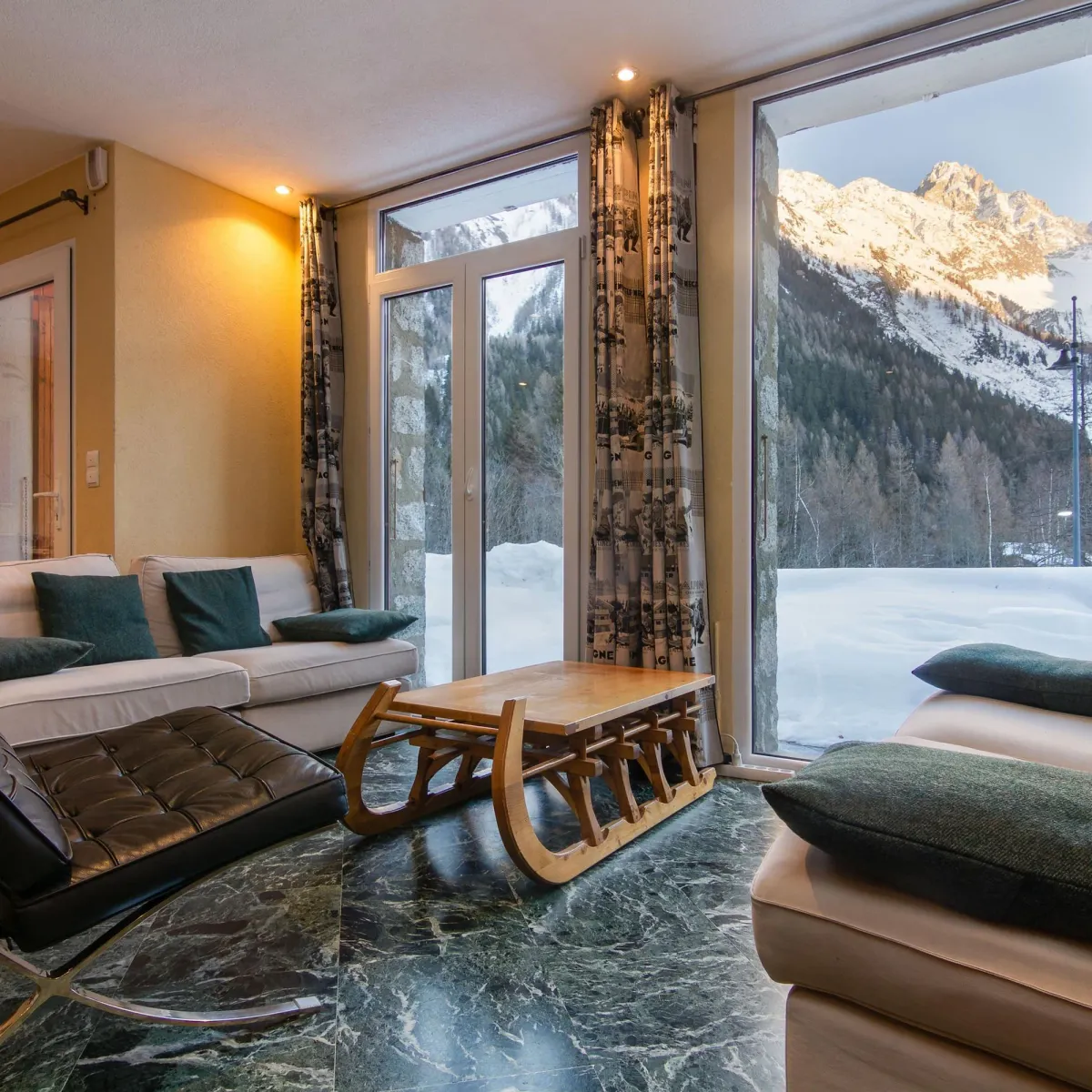 Image of Chalet Glacier - Happy Rentals