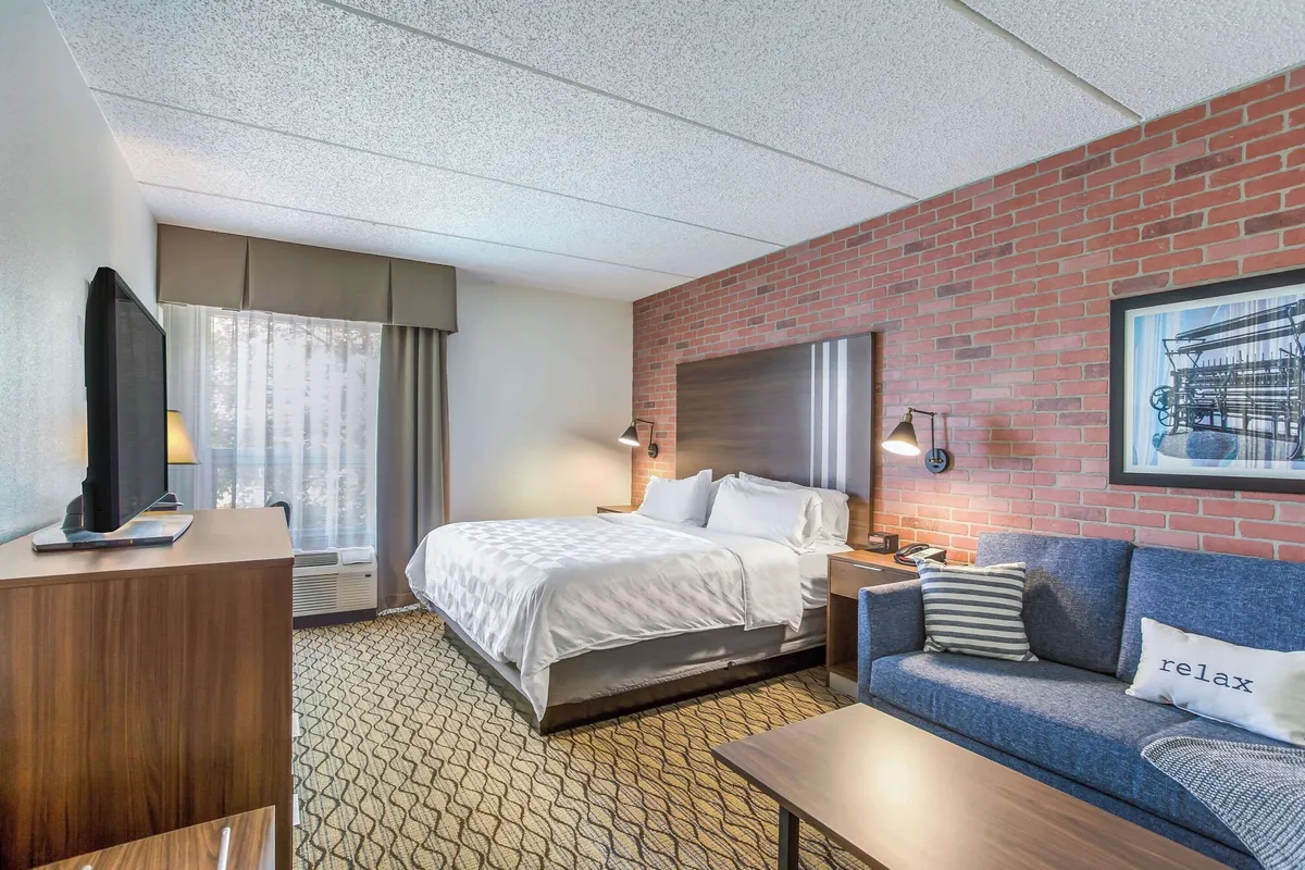 Image of Burrstone Inn, Ascend Hotel Collection