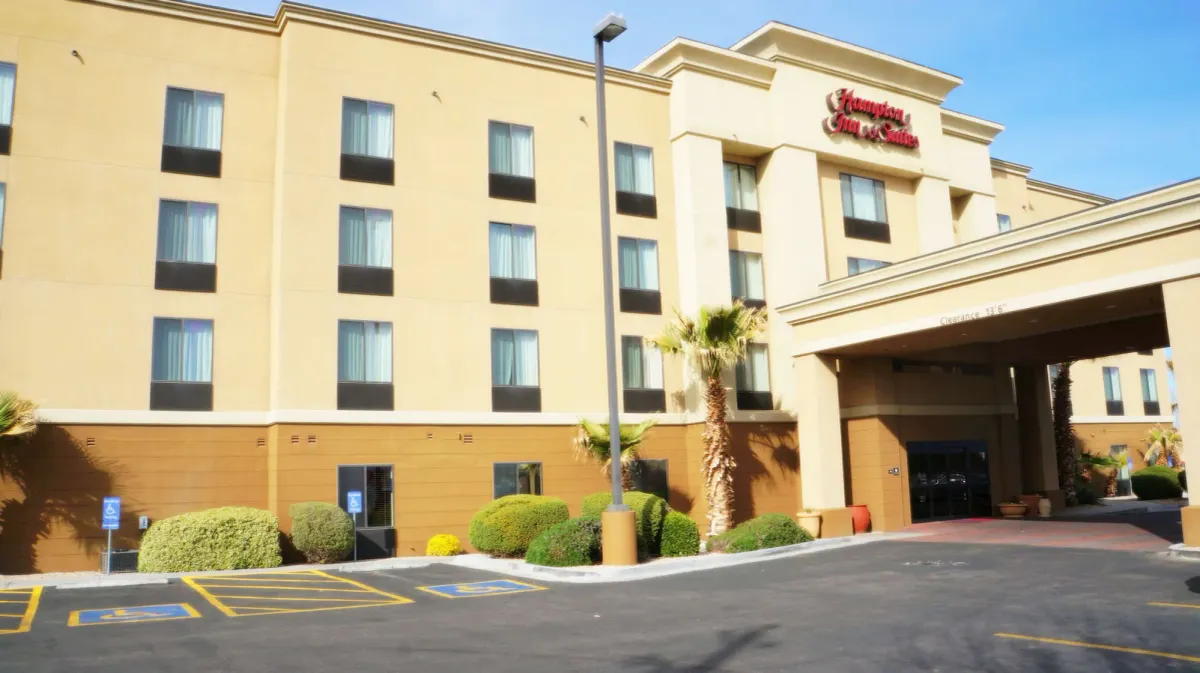 Image of Hampton Inn & Suites Kingman