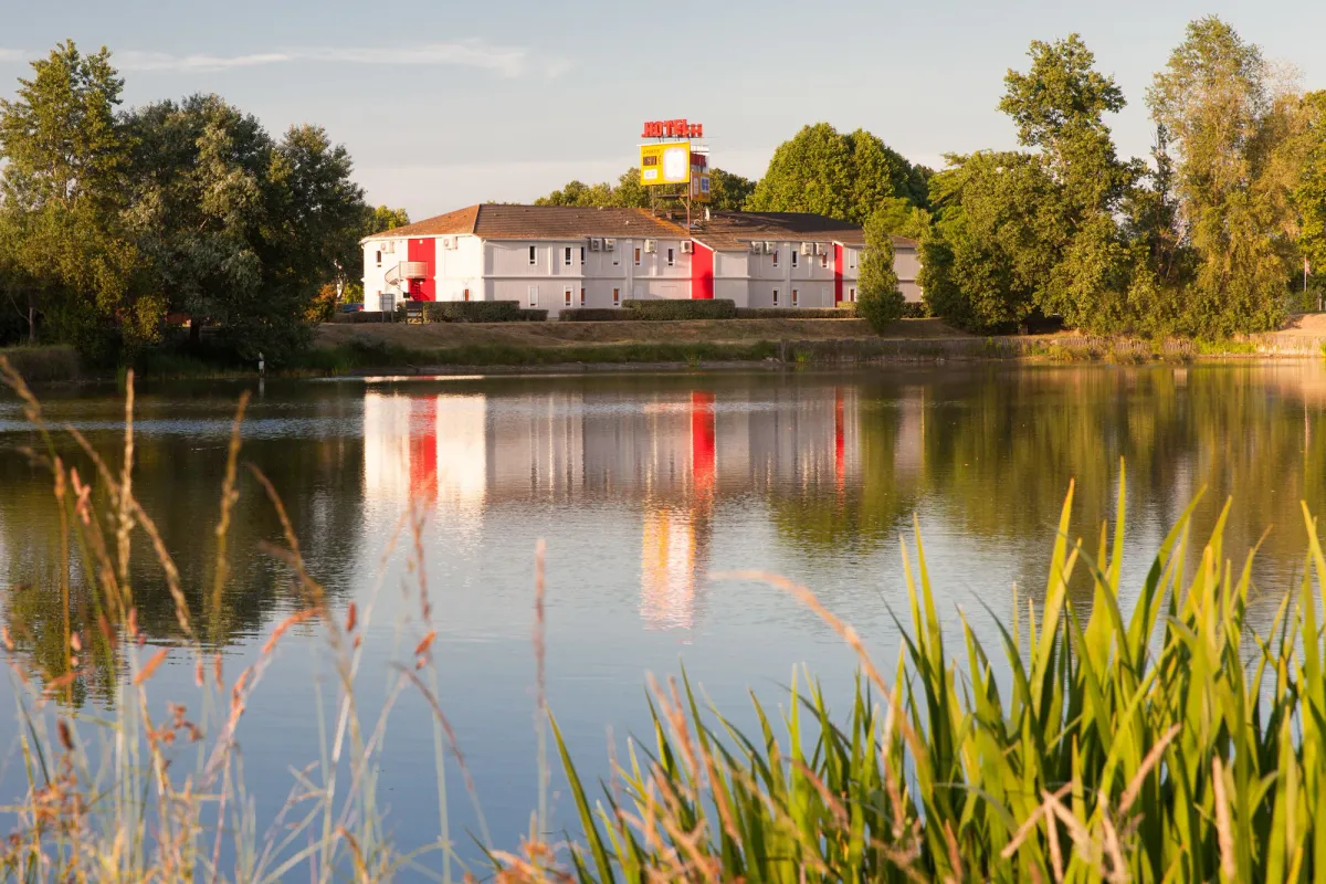 Image of The Originals Access, Hôtel Bordeaux Lac