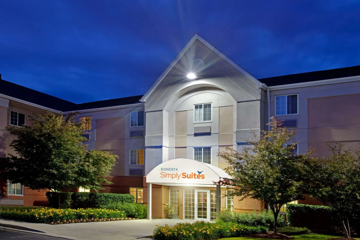 Image of Sonesta Simply Suites Chicago Waukegan