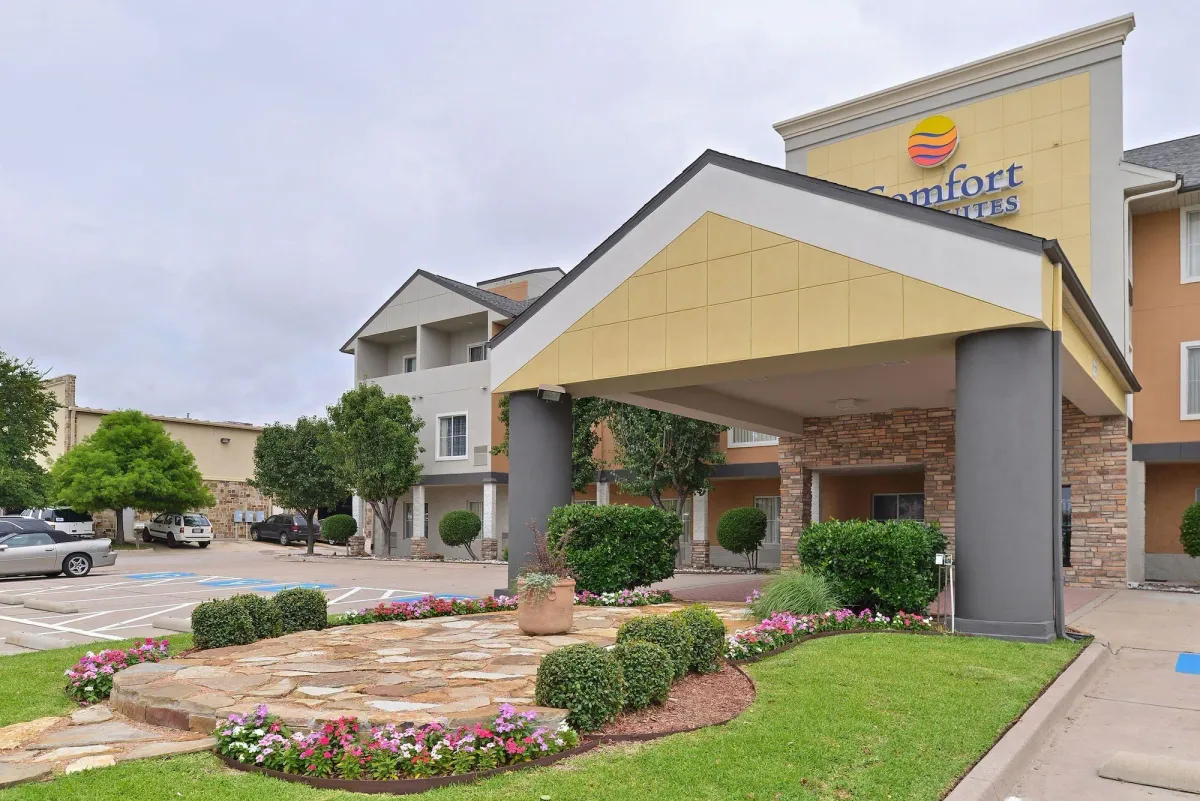 Image of Comfort Inn & Suites Frisco - Plano