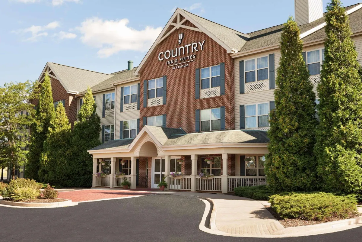 Image of Country Inn & Suites by Radisson, Sycamore, IL
