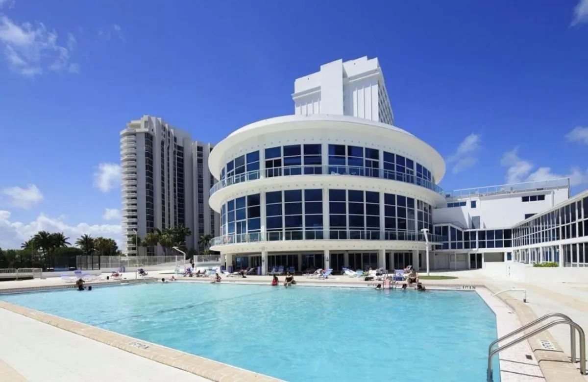 Image of New Point Miami Beach Apartments