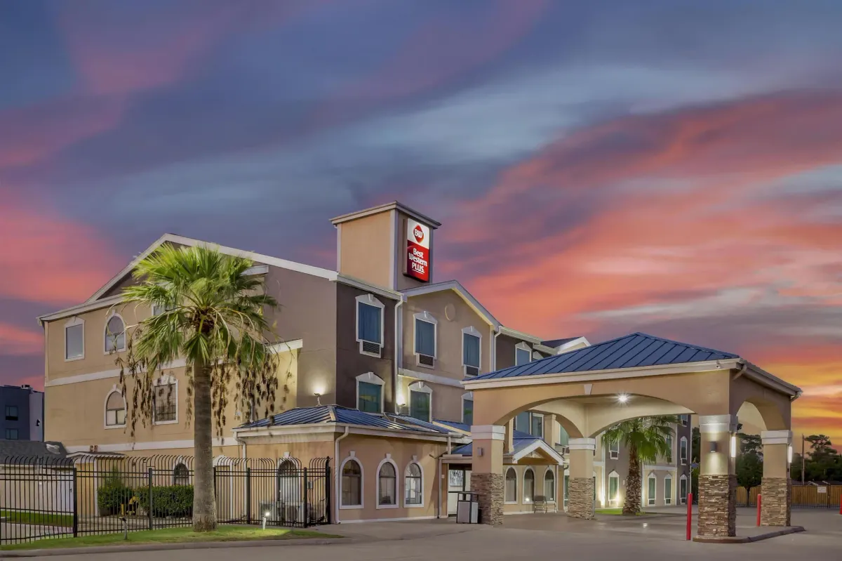 Image of Best Western Plus Heritage Inn & Suites Houston