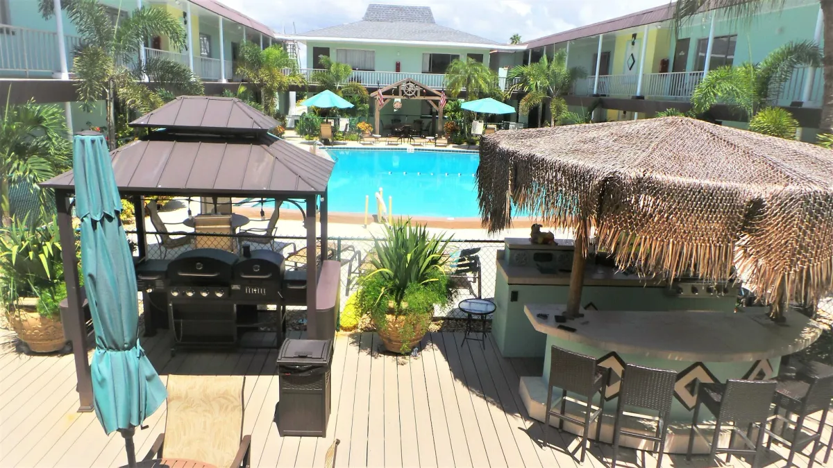 Image of Island House Resort Hotel