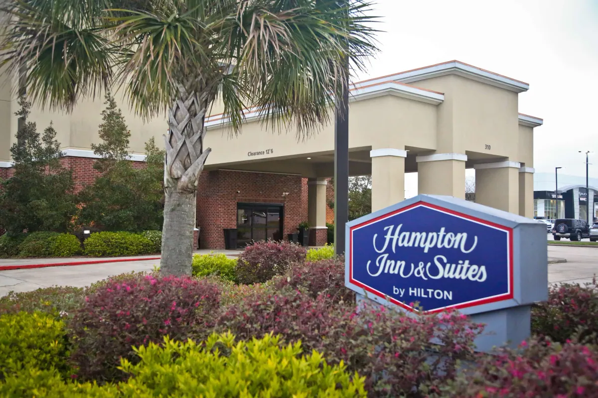 Image of Hampton Inn & Suites Jennings