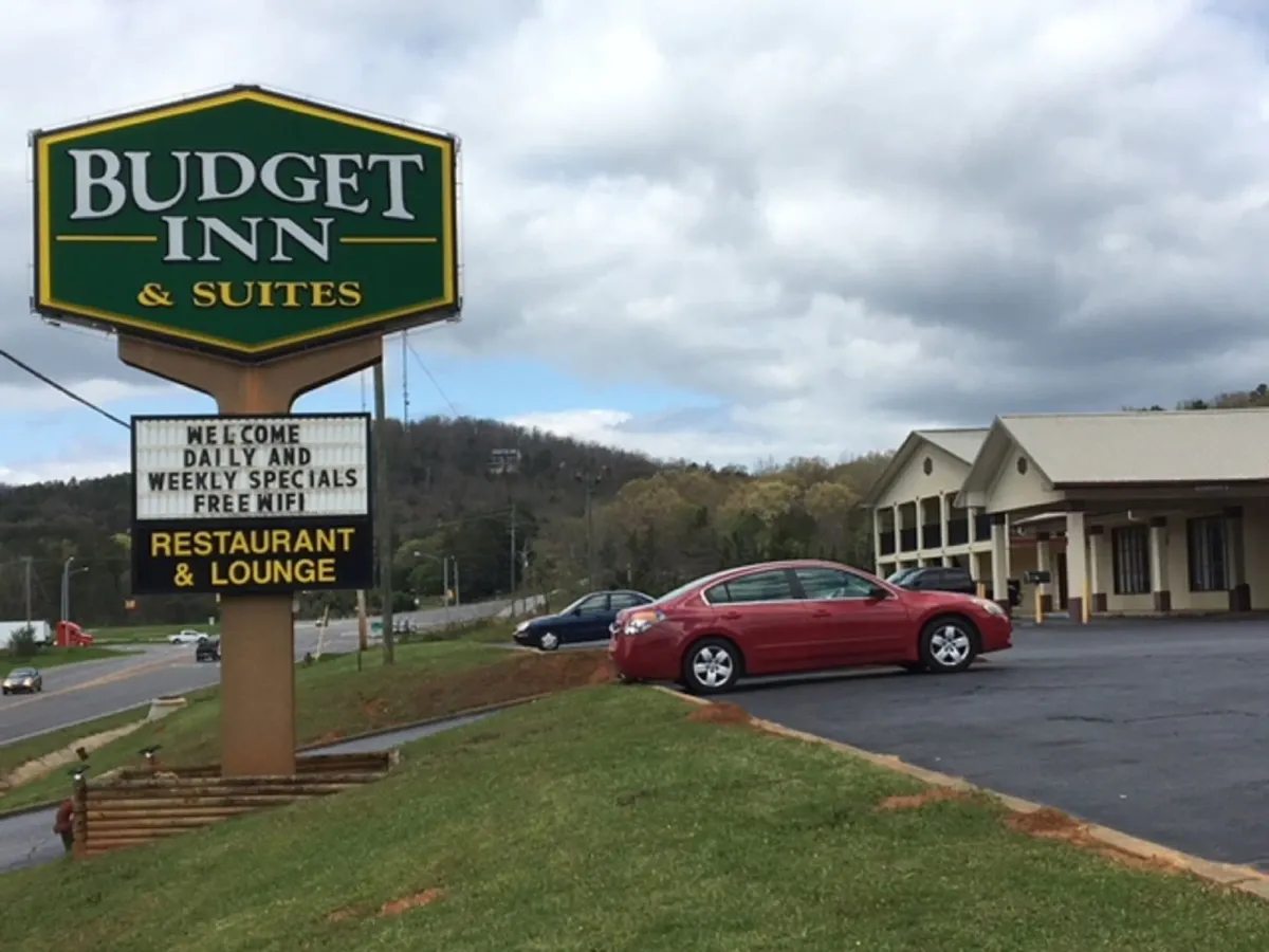 Image of Suite Stay - Talladega