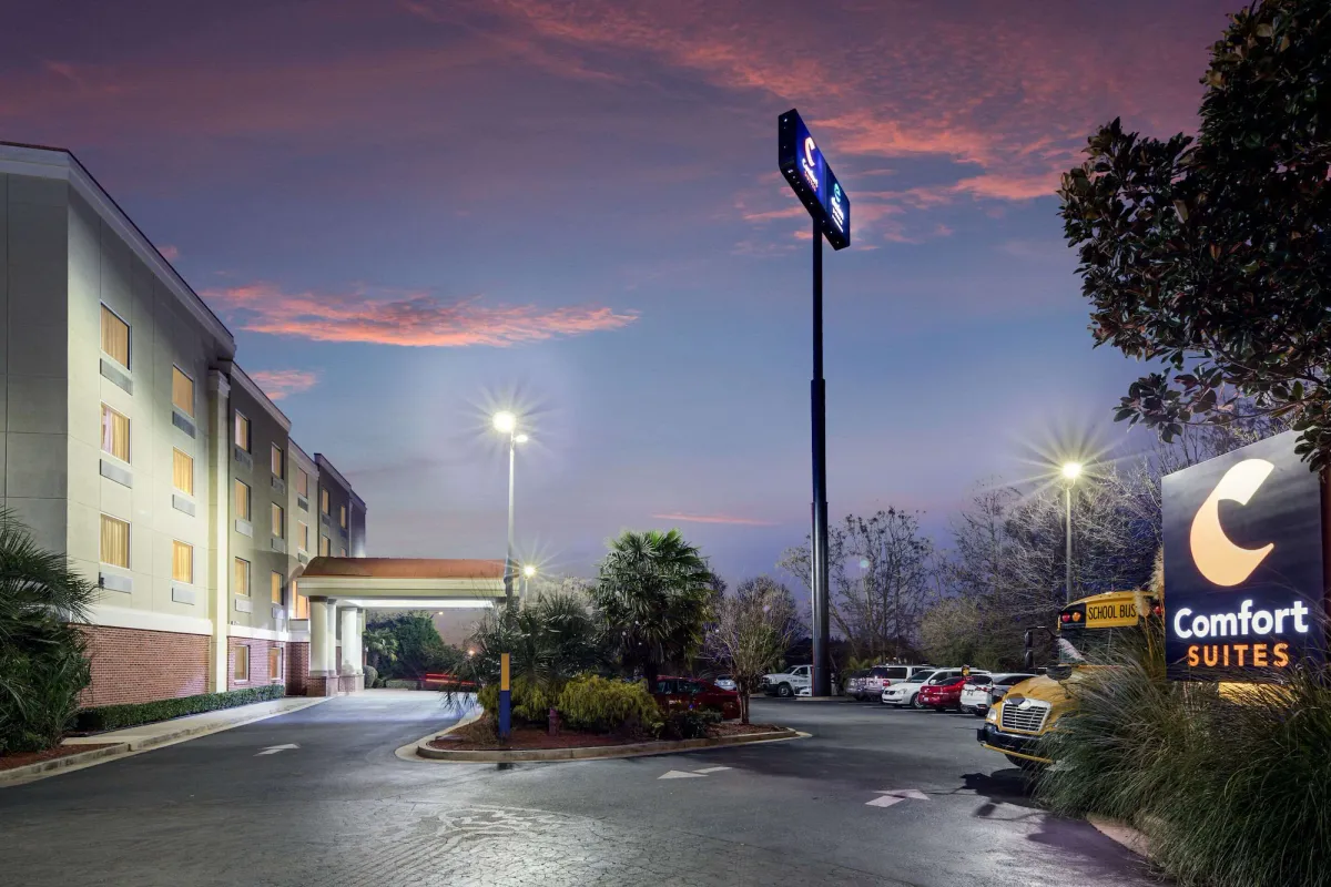 Image of Comfort Suites Forsyth near I-75