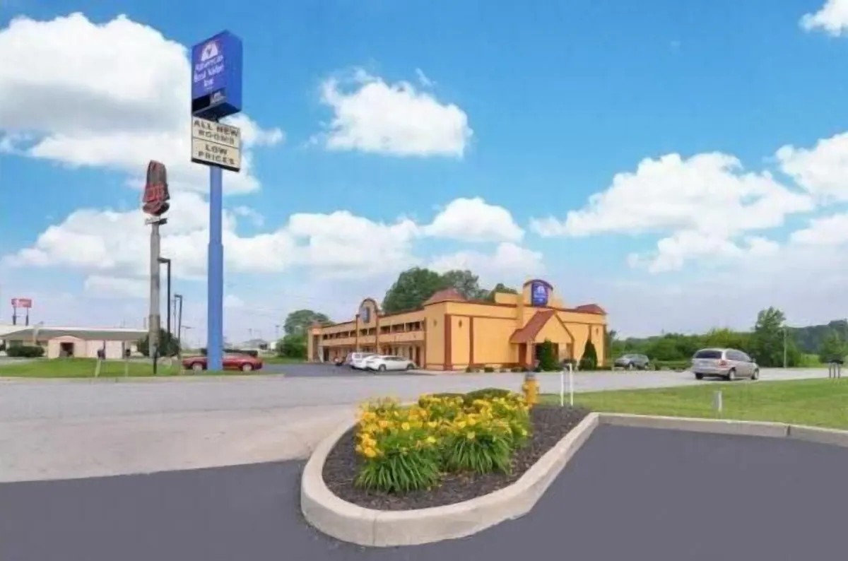 Image of Crossroads Inn