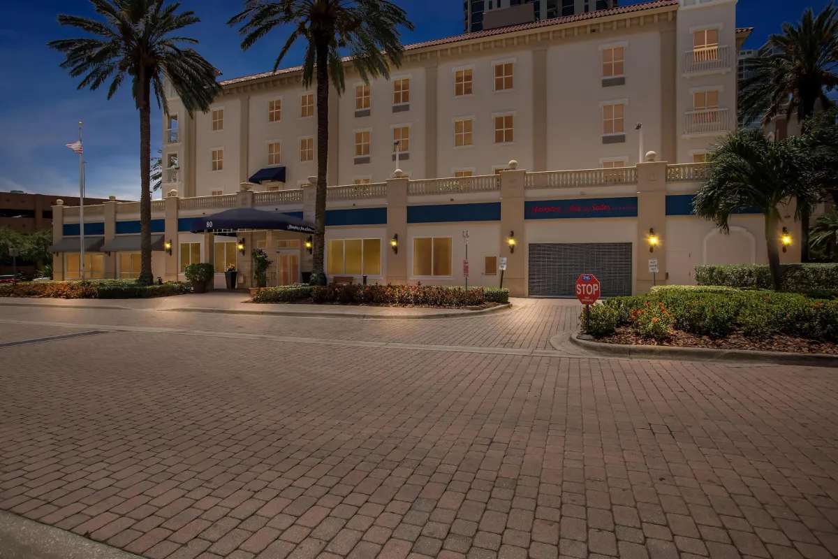Image of Hampton Inn & Suites St. Petersburg/Downtown
