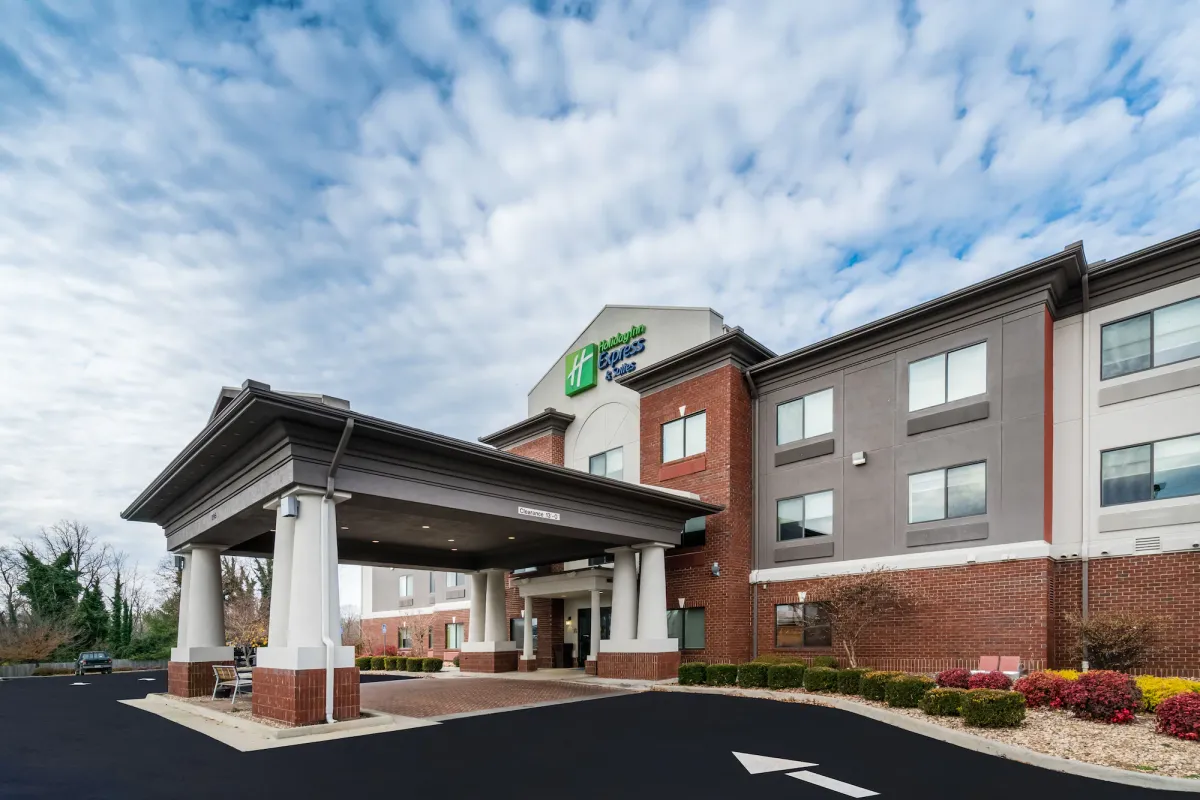 Image of Holiday Inn Express & Suites Rocky Mount Smith Mountain Lake by IHG