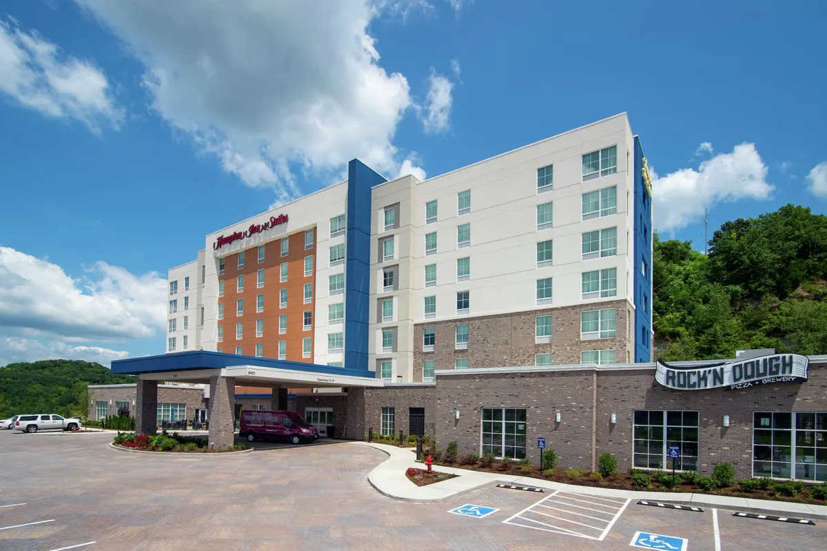 Image of Hampton Inn & Suites Nashville North Skyline