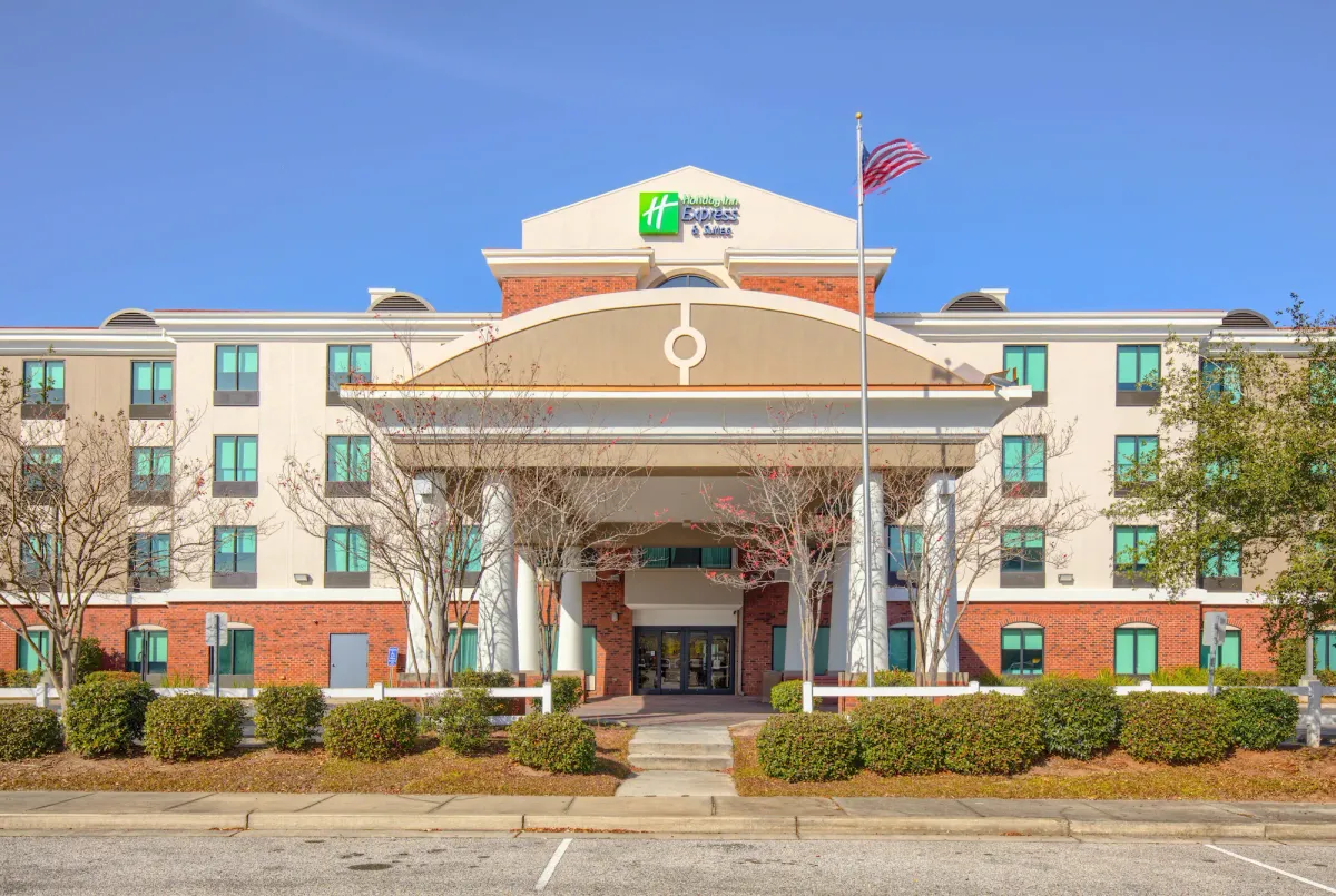 Image of Holiday Inn Express Hotel & Suites Gulf Shores by IHG