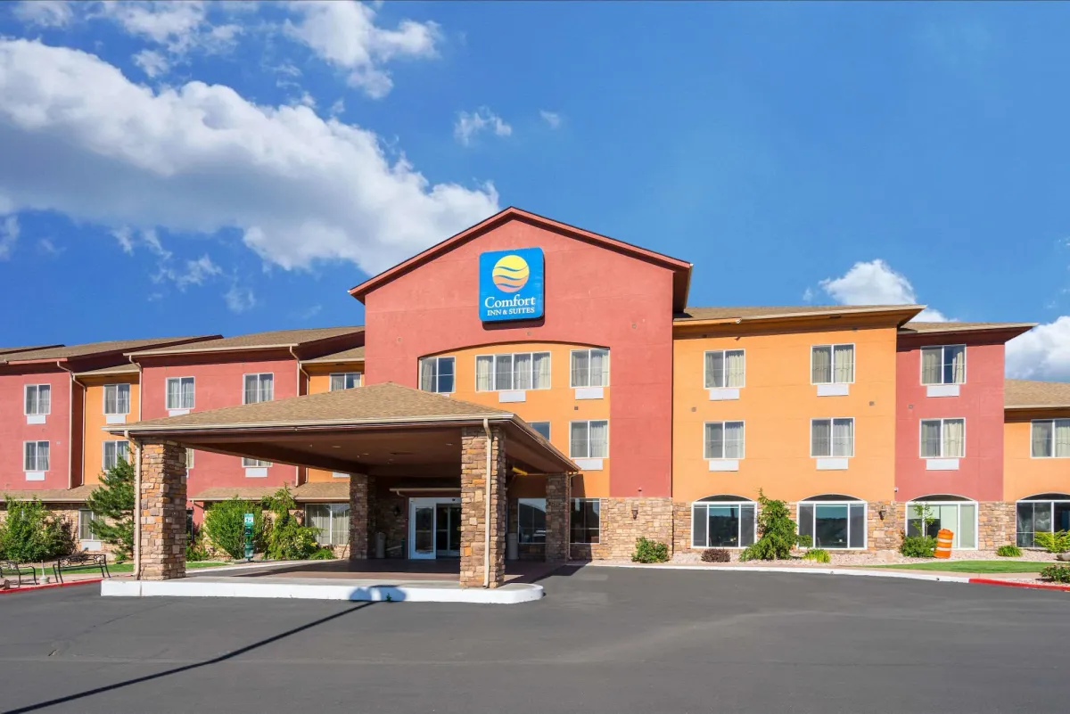 Image of Comfort Inn & Suites