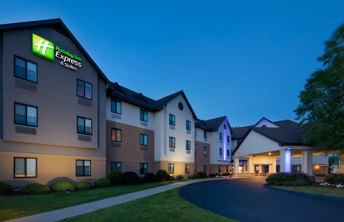 Image of Holiday Inn Express & Suites Bradley Airport by IHG