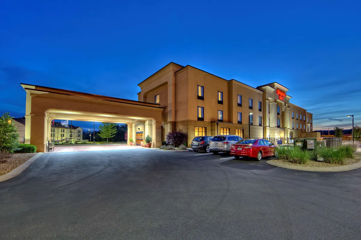 Image of Hampton Inn Crossville