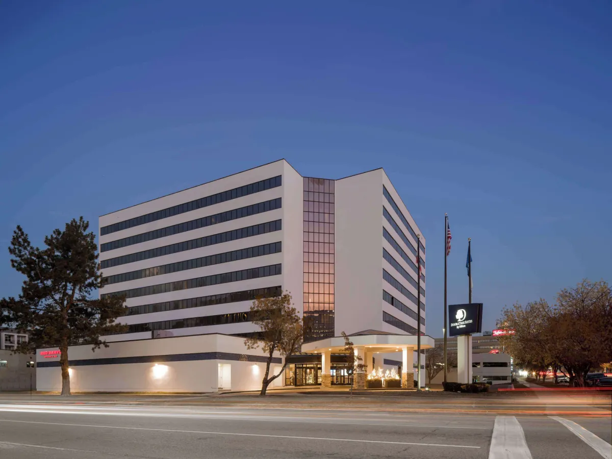 Image of DoubleTree Suites by Hilton Hotel Salt Lake City