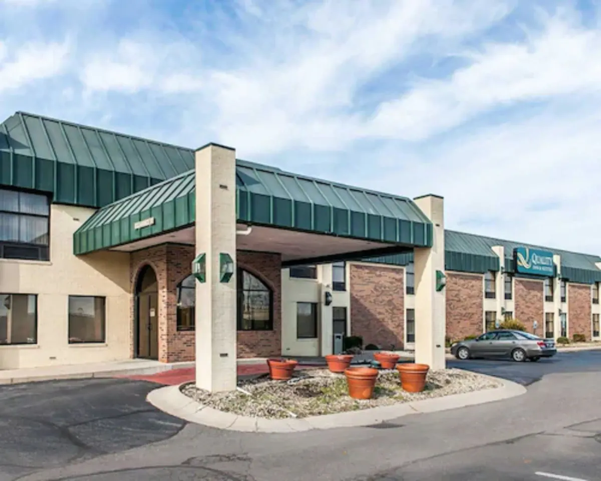 Image of Quality Inn & Suites Shelbyville I-74