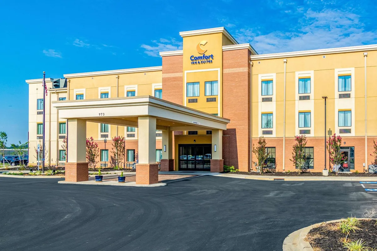 Image of Comfort Inn & Suites