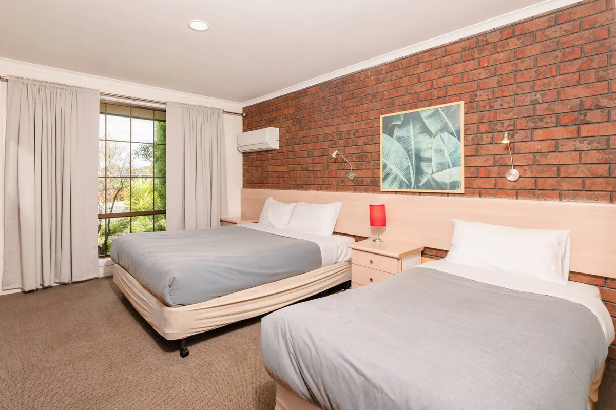 Image of Bristol Hill Motor Inn