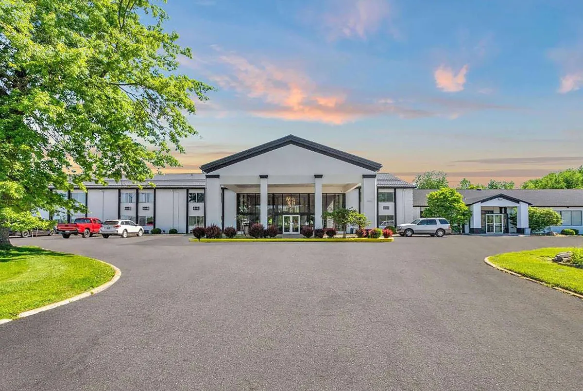 Image of Days Inn by Wyndham Erie