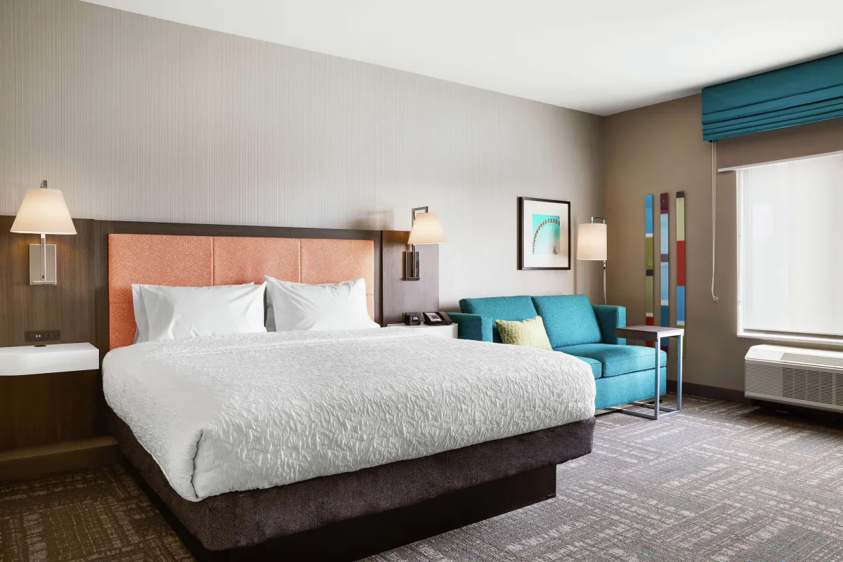 Image of Hampton Inn & Suites Chicago Waukegan