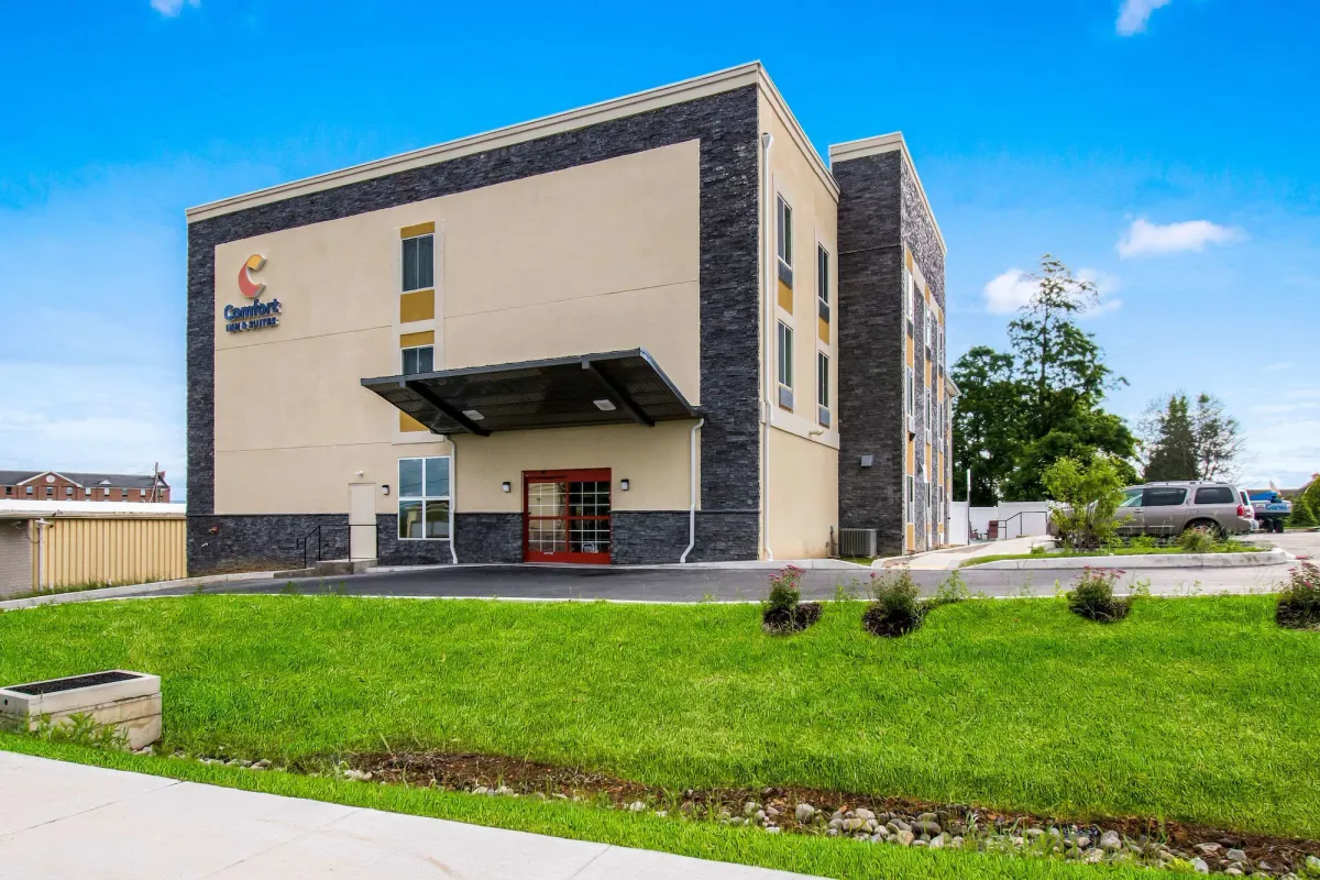 Image of Comfort Inn & Suites Harrisburg - Hershey West