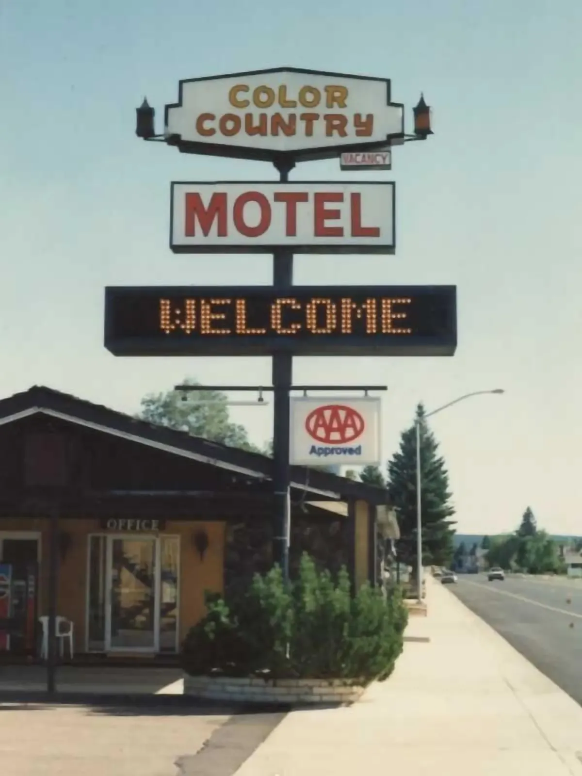 Image of Color Country Motel