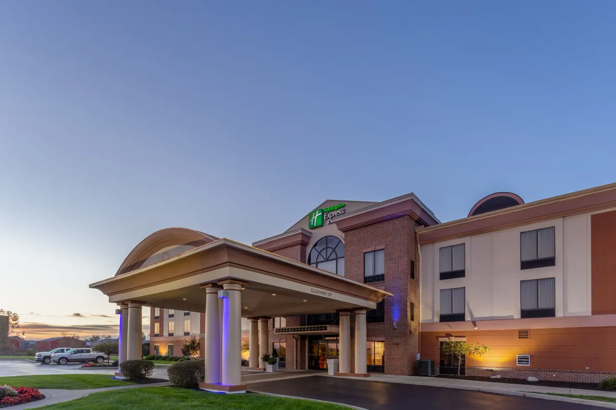 Image of Holiday Inn Express Hotel & Suites Bowling Green by IHG