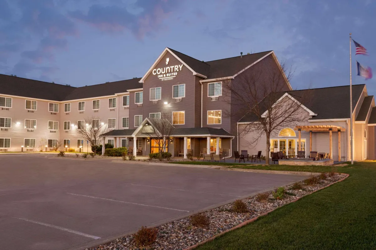 Image of Country Inn & Suites by Radisson, Ames, IA
