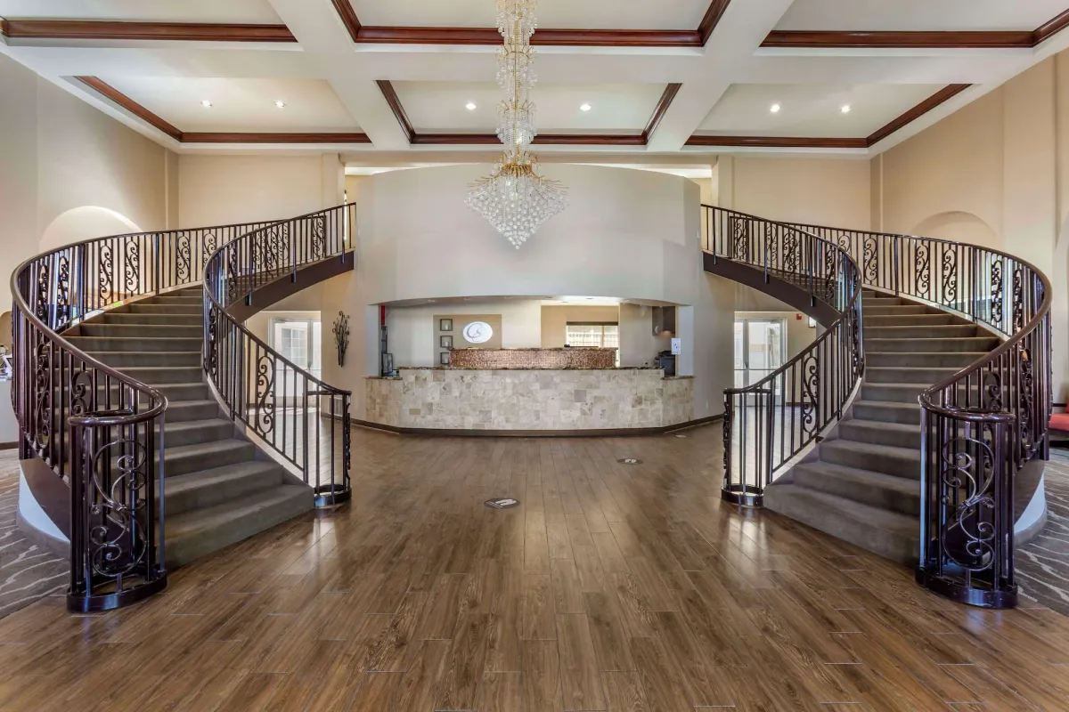 Image of Comfort Suites Phoenix Airport