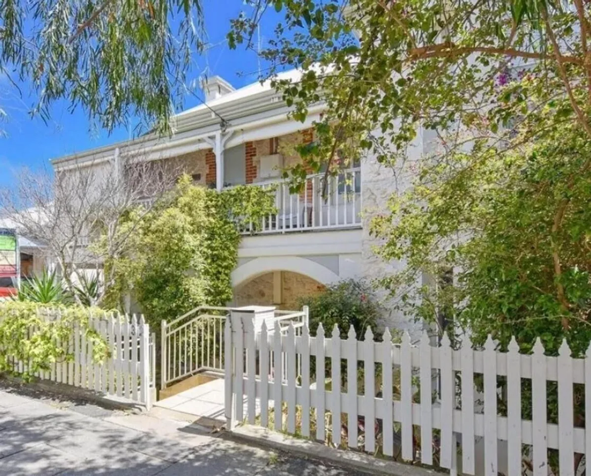 Image of Fremantle Accommodation Villas Arundel St