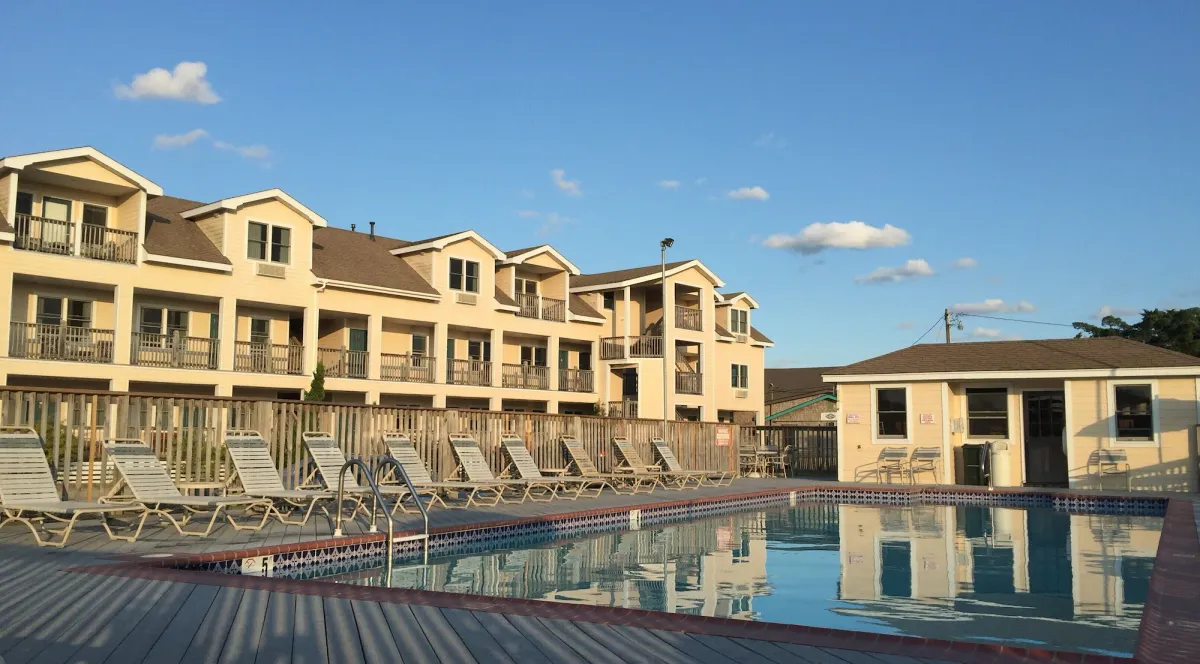 Image of Pony Island Inn