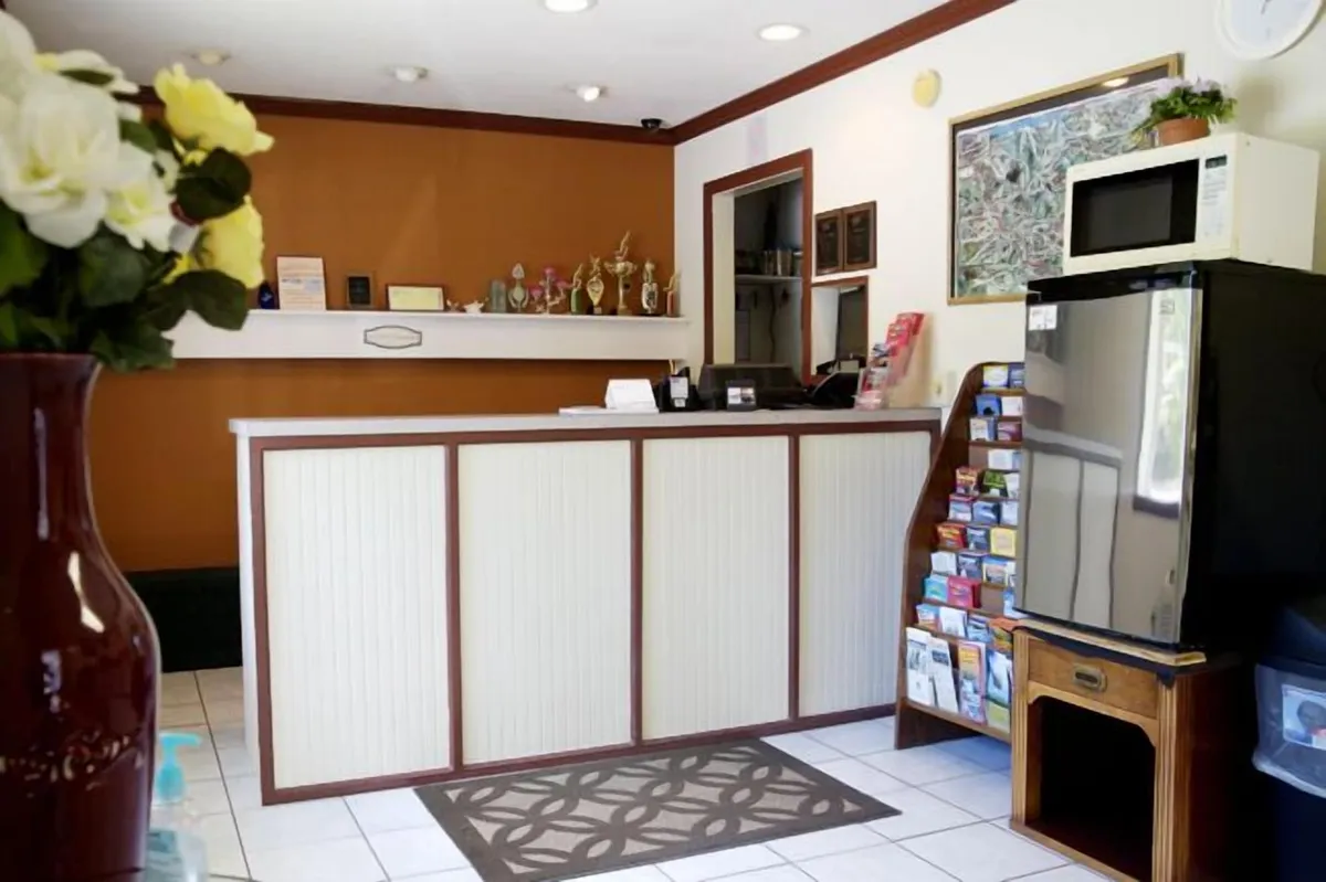 Image of Red Carpet Inn and Suites Plymouth