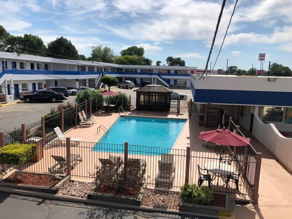 Image of Motel 6-Canon City, CO 719-458-1216