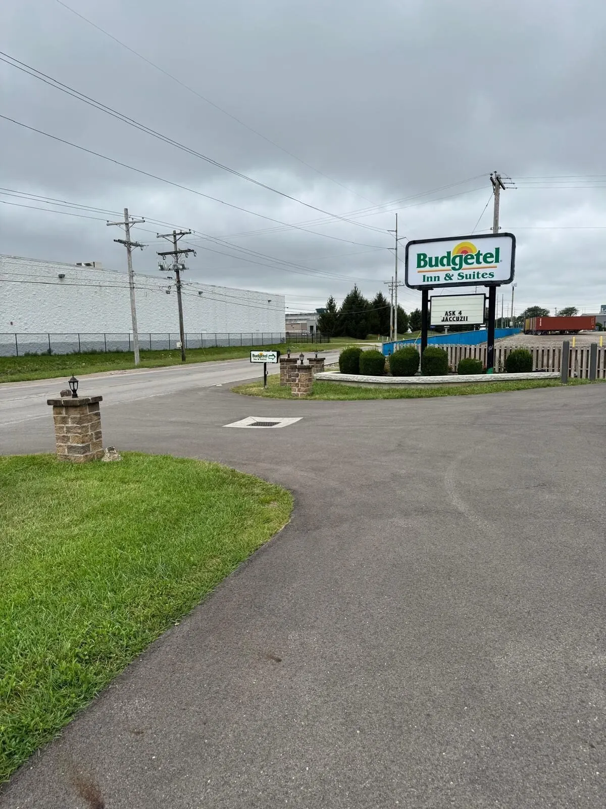 Image of Budgetel Inn & Suites