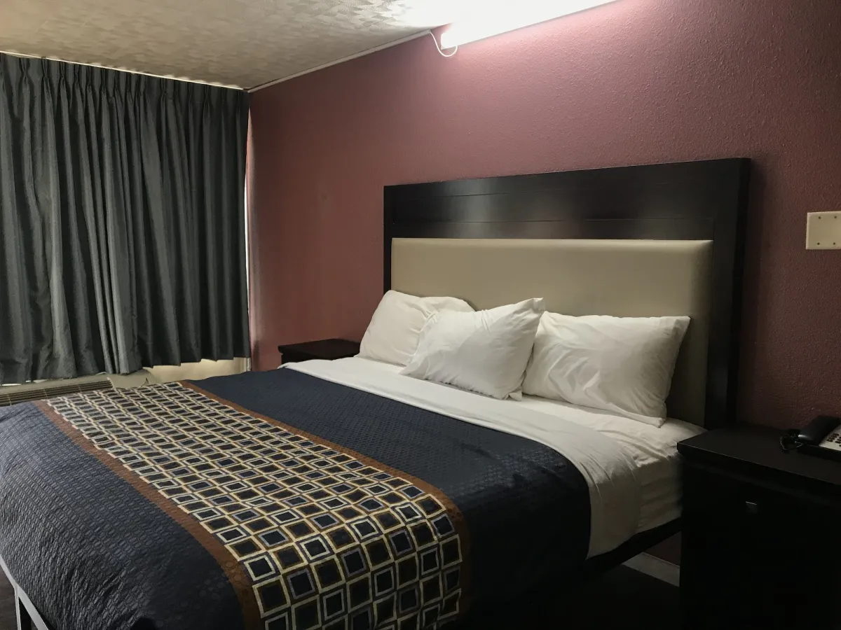 Image of Express Inn