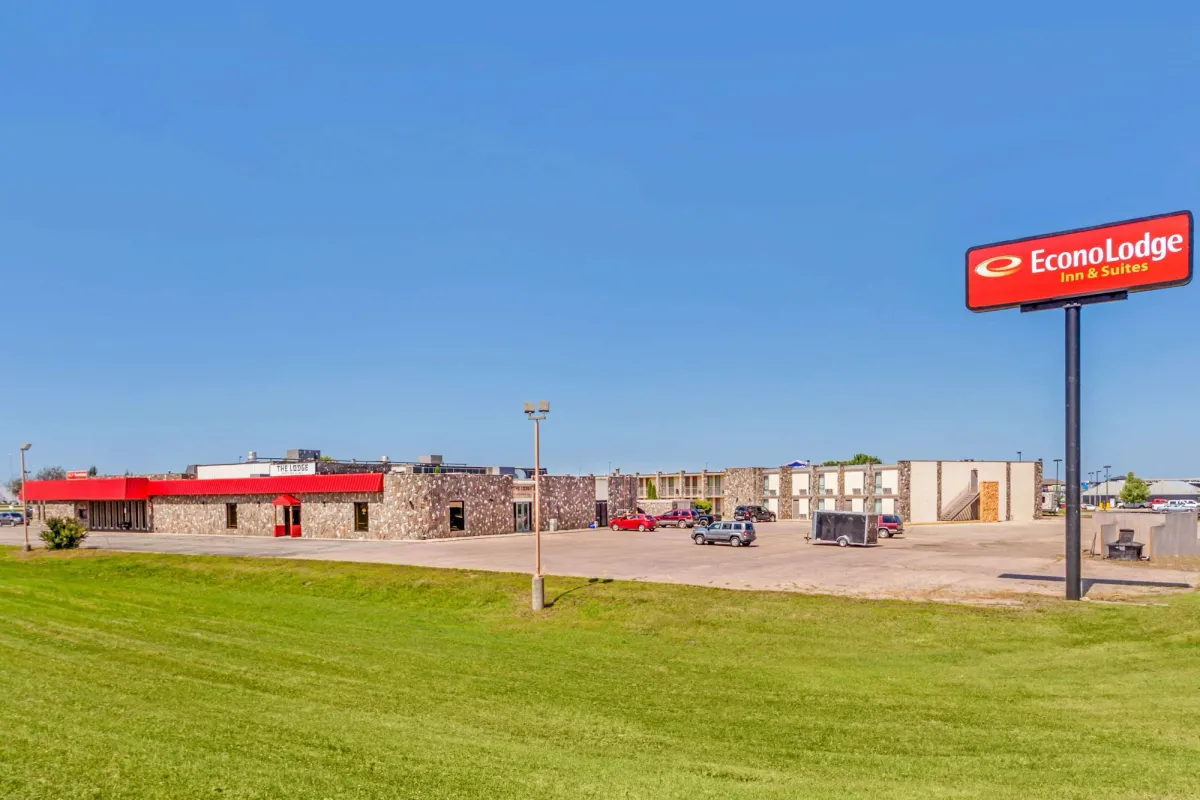 Image of Econo Lodge Inn & Suites Brookings