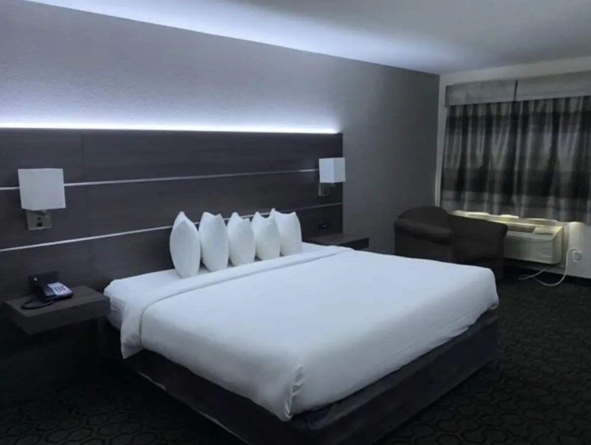 Image of Days Inn by Wyndham Wagoner